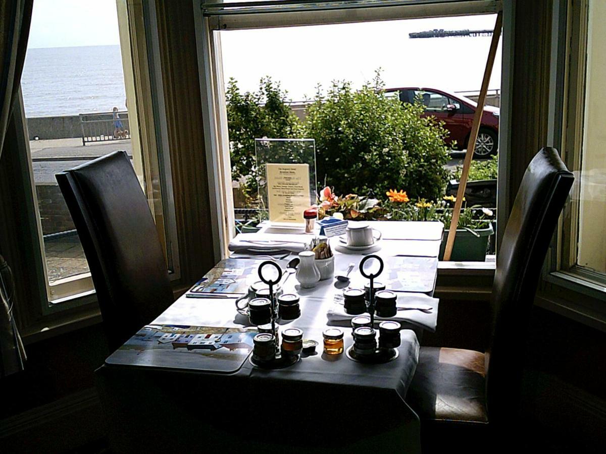 Regency House Bed and Breakfast Walton-on-the-Naze Buitenkant foto